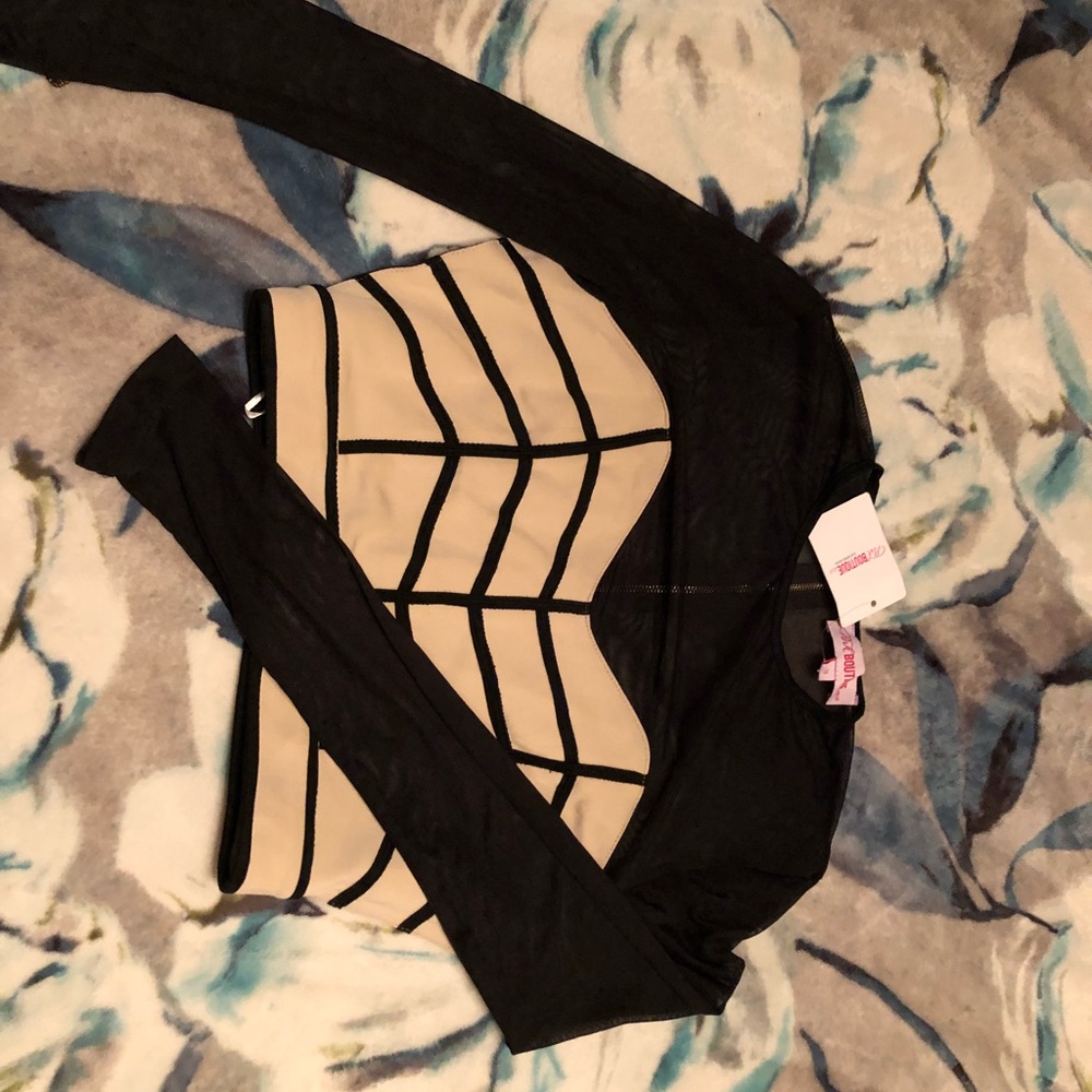 Cute top for a night out!